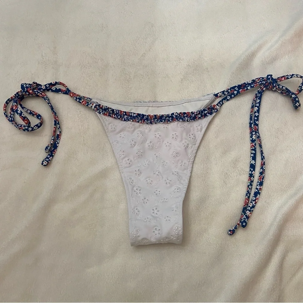 New! Frankie's Bikinis Divine Broderie Anglaise eyelet Bikini Briefs 1074